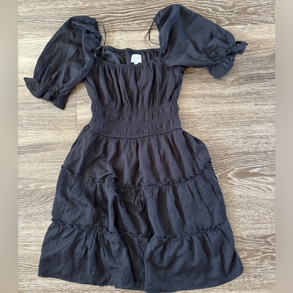Selling black dress!